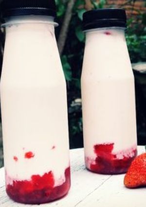 Foto resep Ice milky strawberry 2 bahan