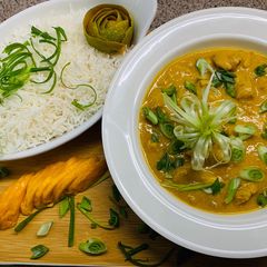 A picture of Mango coconut curry🥭🥥🍲.