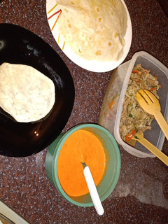 Una foto de Relleno y salsa picante para tacos