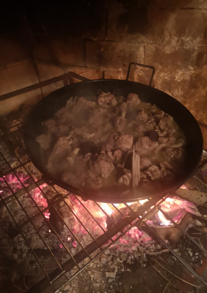 Una foto de Choto en salsa