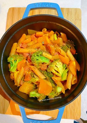A picture of Luncheon Meat Veggie Pasta.