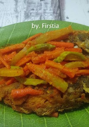 Foto resep Ikan Ekor Kuning bumbu Acar