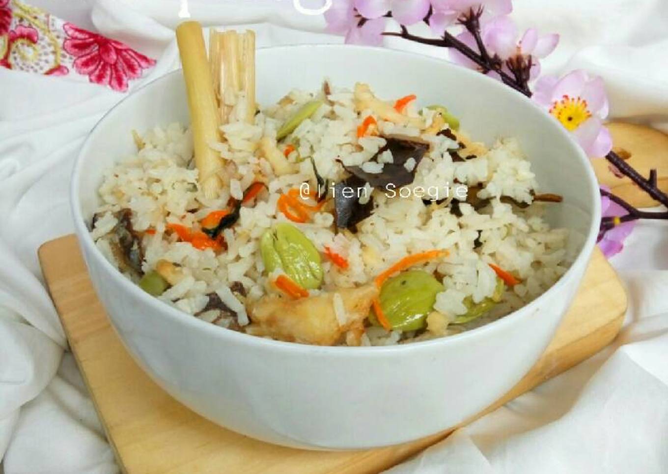 Nasi hidup dari kampung