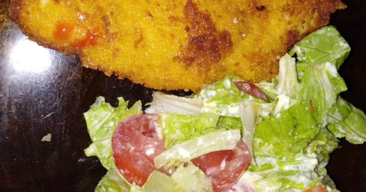 Milanesa de pollo, con ensalada Receta de La COCINERITA Cookpad