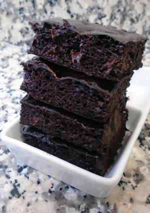 Foto principal de Brownie de plátano sin azúcar y sin harina