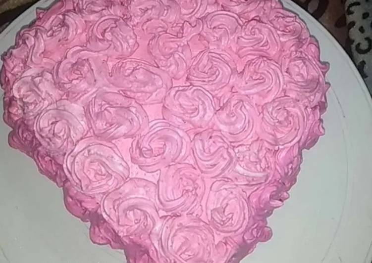 Round Cake To Heart Shape Cake
