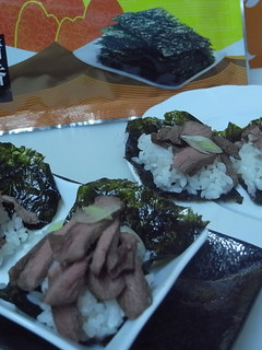 【元本山幸福廚房】跟著詹姆士一起作牛小排手卷 的食譜成品照片