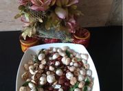 A picture of roasted lotus seeds and peanuts