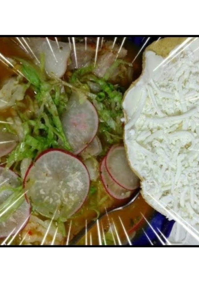 Una foto de Pozole blanco