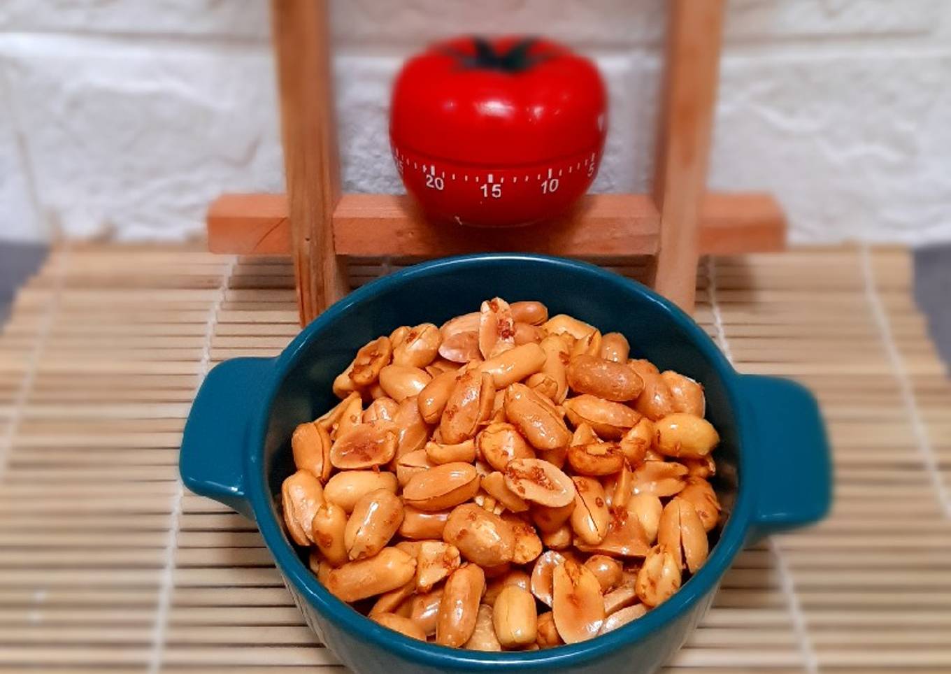 371. Kacang Goreng Kunyit Bawang
