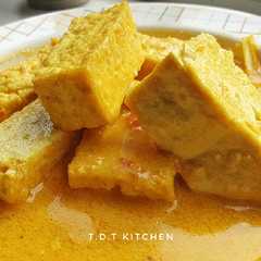 A picture of Sayur tahu kuning ala warteg.