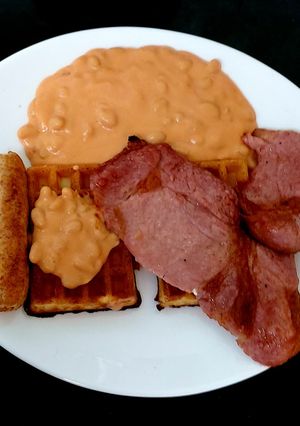 A picture of My Bacon,Sausage & Cheesy Beans on Toasted Waffles 🤩.