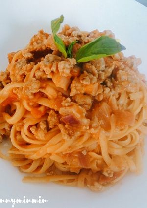 รูปของ ลิงกัวเน่ผัดมะเขือเทศ
