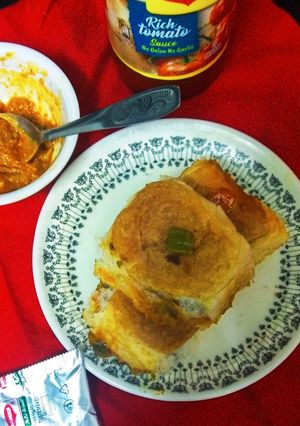 मसाला पाव (masala pav recipe in Hindi) रेसिपी मुख्य फोटो