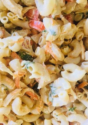 A picture of Macaroni.