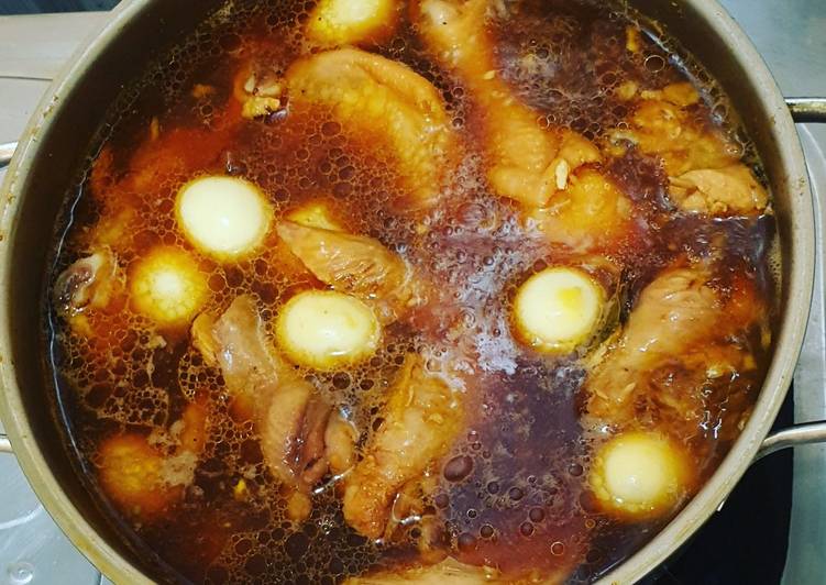 Cara Gampang Menyiapkan Ayam dan Telur Puyuh Bacem yang Enak