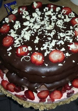 Una foto de Torta helada💣💣