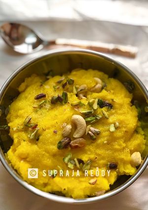 A picture of Pineapple Rava Kesari/ Pineapple Sooji Halwa.