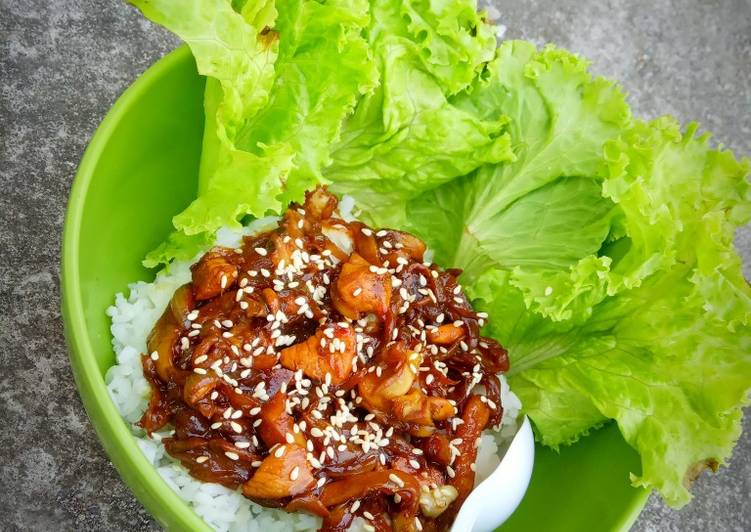 Langkah Mudah untuk Menyiapkan Rice bowl ayam jamur teriaki Anti Gagal