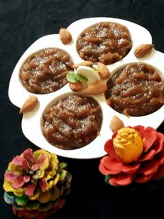 कड़ा प्रसाद (गुरुद्वारा का प्रसाद) रेसिपी मुख्य फोटो