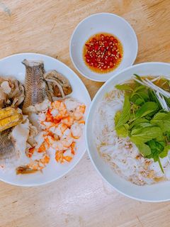 Hình của món Bún nước lèo (Sóc Trăng).