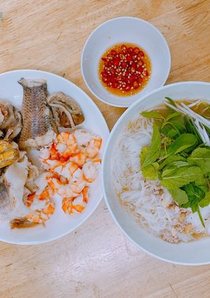 Hình của món Bún nước lèo (Sóc Trăng).