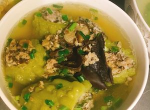 Hình của món Canh mướp đắng nhồi thịt.