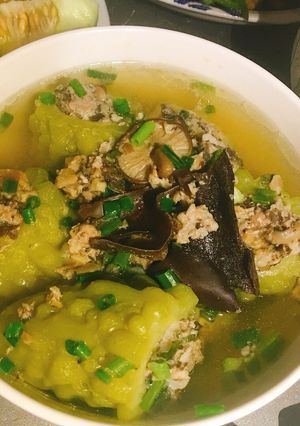 Hình của món Canh mướp đắng nhồi thịt.