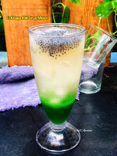 Foto resep Es kelapa KW sirup Melon