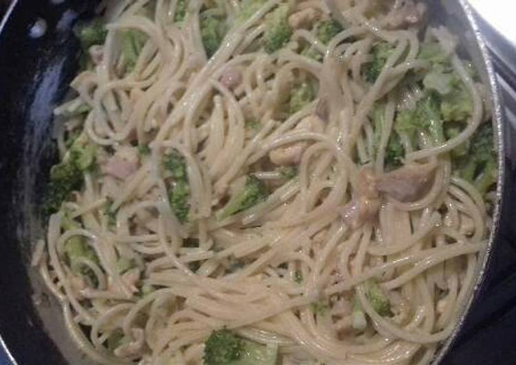 Spaguetti con pollo y brócoli 🍴