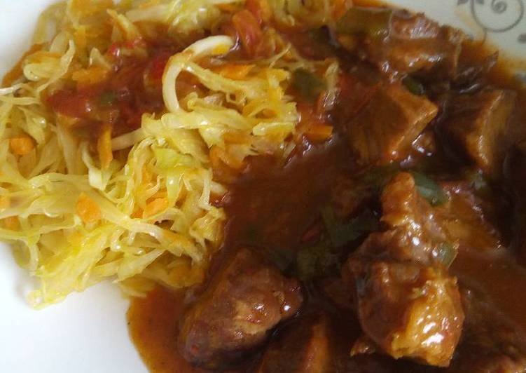 Smoked beef stew with buttered cabbage
