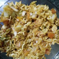 A picture of Maggi bhel.
