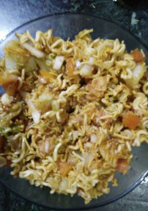 A picture of Maggi bhel.