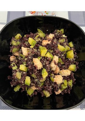 Foto di Riso venere freddo con zucchine e salmone 🍛