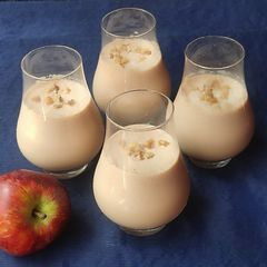 A picture of Apple Cinnamon Soya Shake.