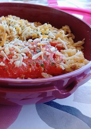 Una foto de Arroz al huevo con tomates selectos