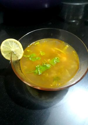A picture of Lemon coriander soup.
