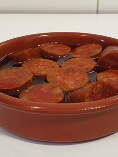 Una foto de Chorizos a la sidra