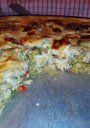 Una foto de Tarta de Pollo y Brócoli (la favorita de mis hijos!)