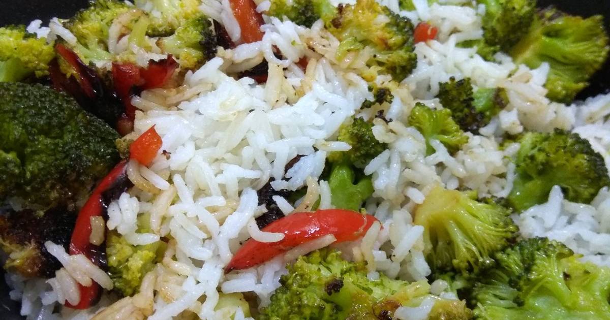 Arroz Basmati con brócoli y pimiento rojo Receta de La cocina de Zaida