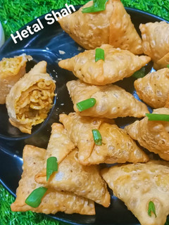 चाइनीज समोसा (Chinese Samosa recipe in Hindi) रेसिपी मुख्य फोटो