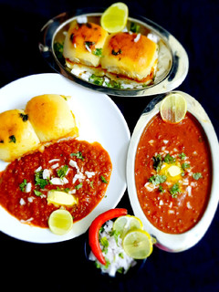 பாவ் பாஜி (pav bhaji recipe in tamil) செய்முறை முக்கிய புகைப்படம்