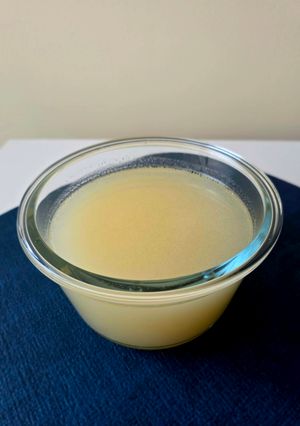 Foto principal de Caldo de pescado de la pepis