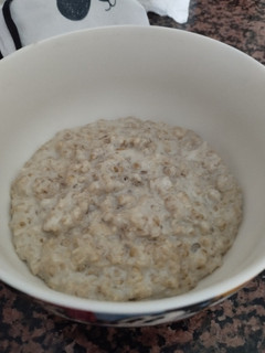Una foto de 🥣 Porridge de avena simple (bebés +6)