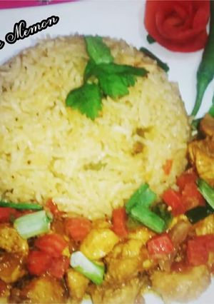 A picture of Sweet and sour chicken.