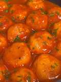 Almôndegas vegetarianas com molho de tomate
