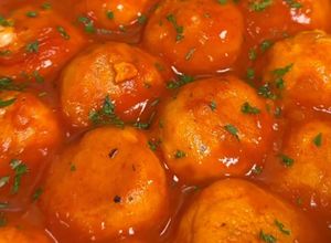 Foto de Almôndegas vegetarianas com molho de tomate