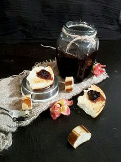 عکسی از دستور مربا آلبالو
