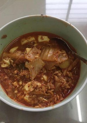A picture of Tuna Kimchi Stew.