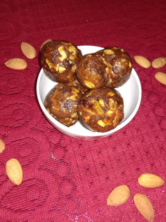 ড্রাই ফ্রুটস লাড্ডু (Dry fruits ladoo recipe in bengali) রেসিপির প্রধান ছবি